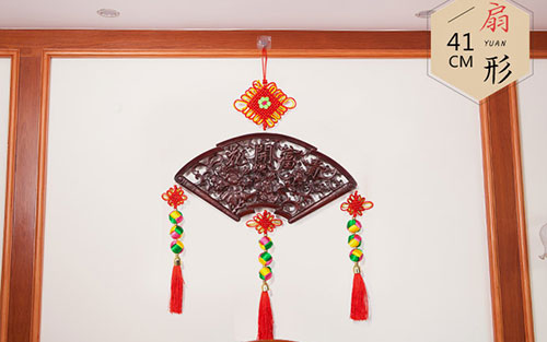 南圣镇中国结挂件实木客厅玄关壁挂装饰品种类大全